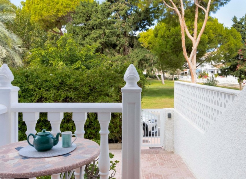 Resale - Townhouse - La Zenia