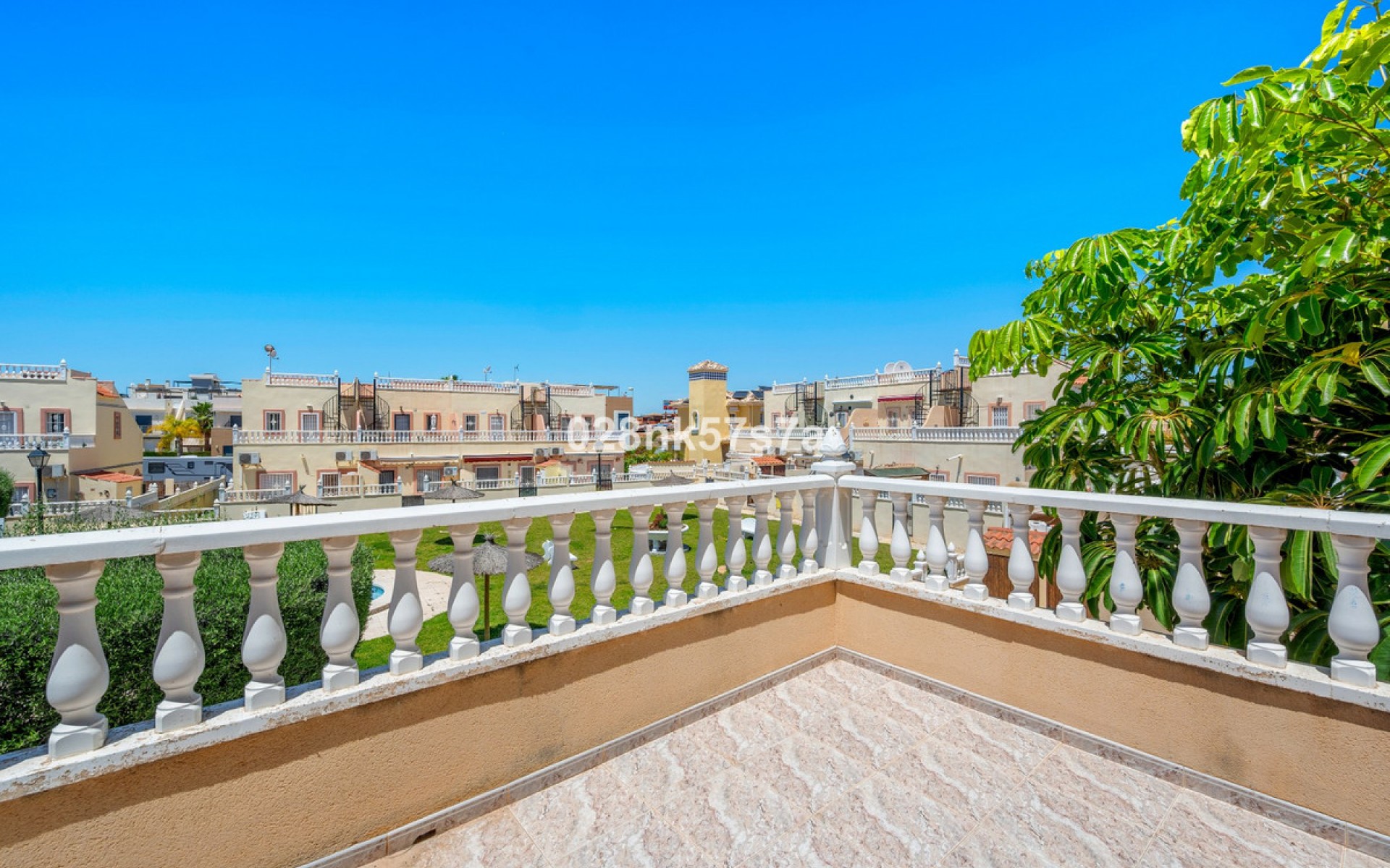 Resale - Townhouse - La Zenia