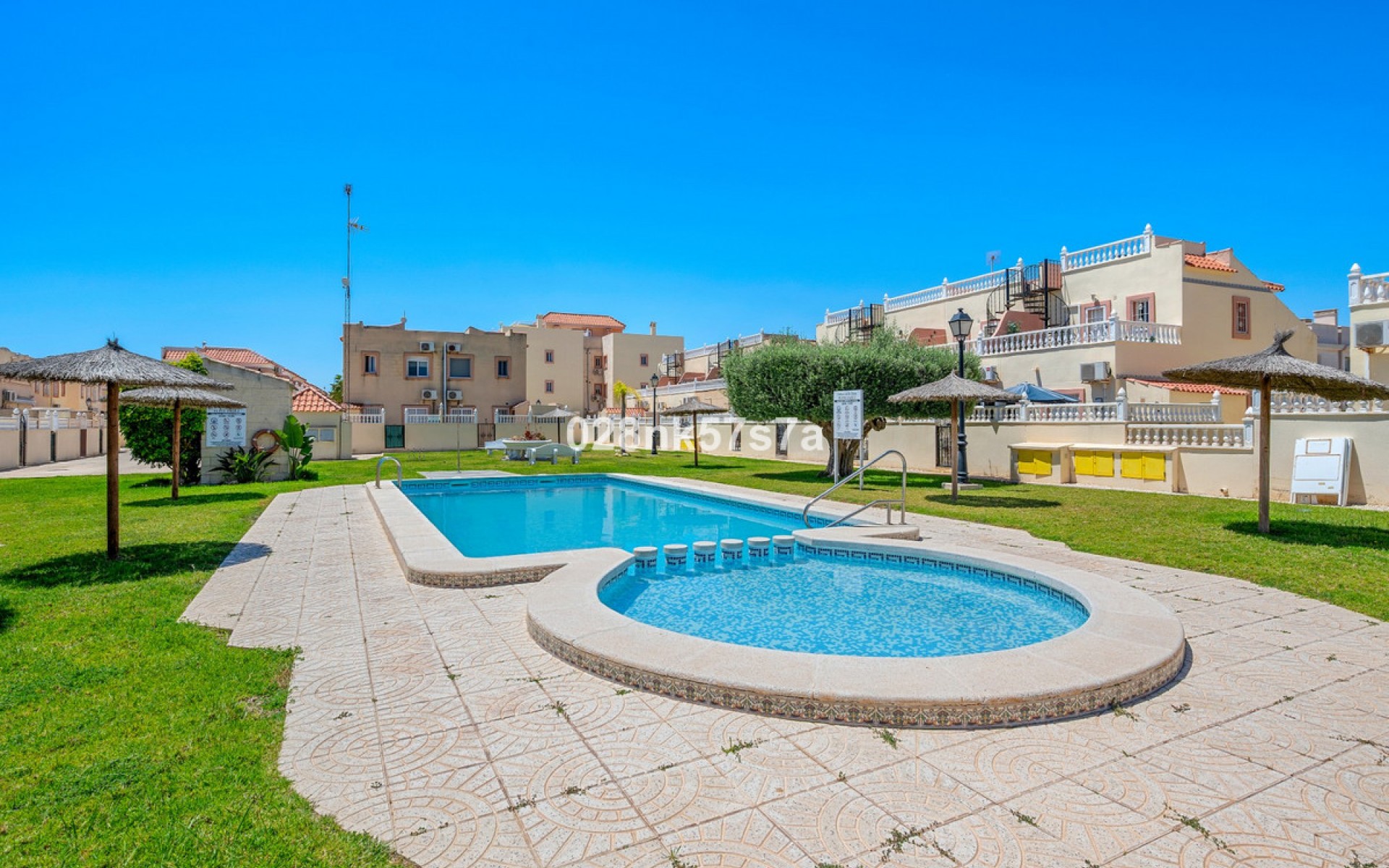 Resale - Townhouse - La Zenia