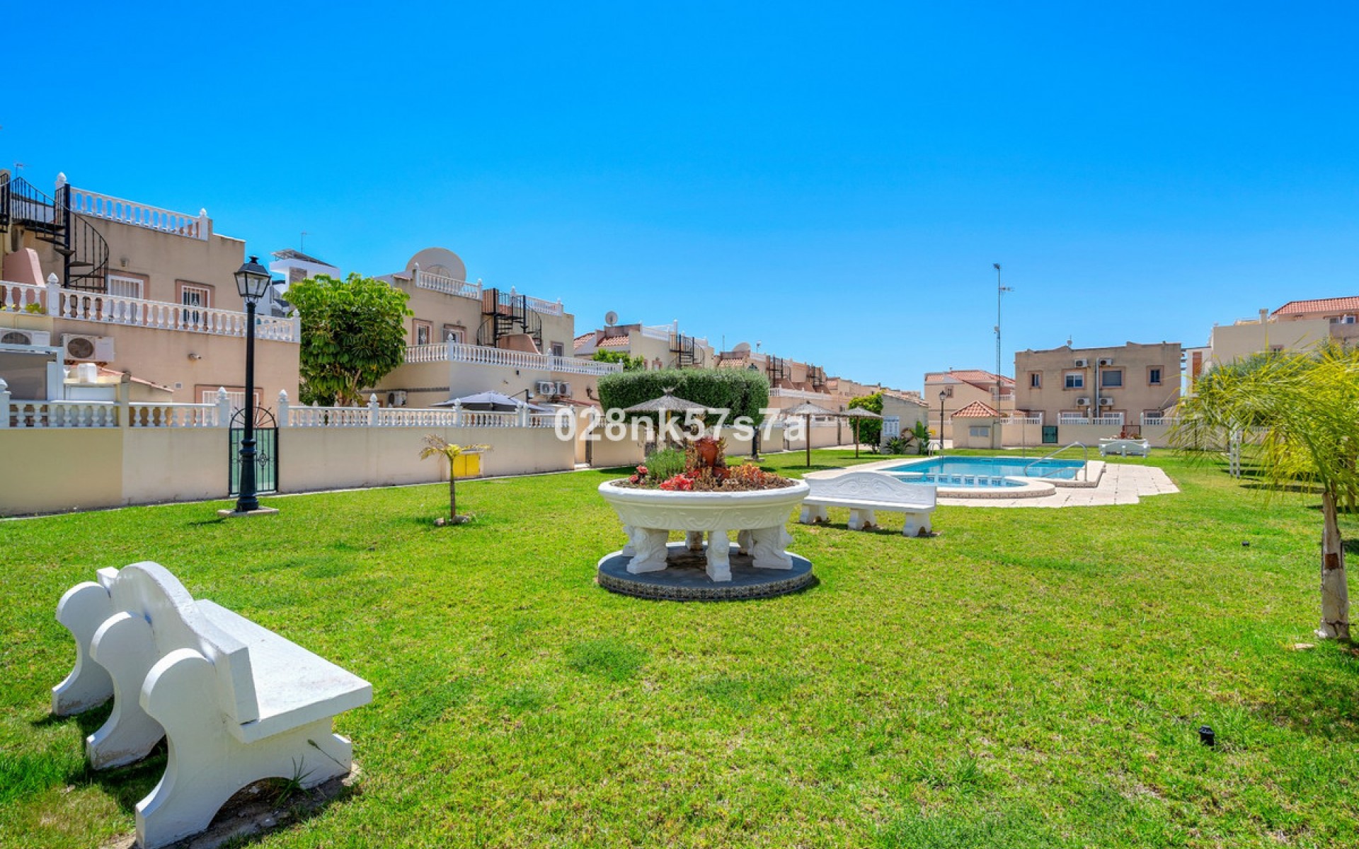 Resale - Townhouse - La Zenia