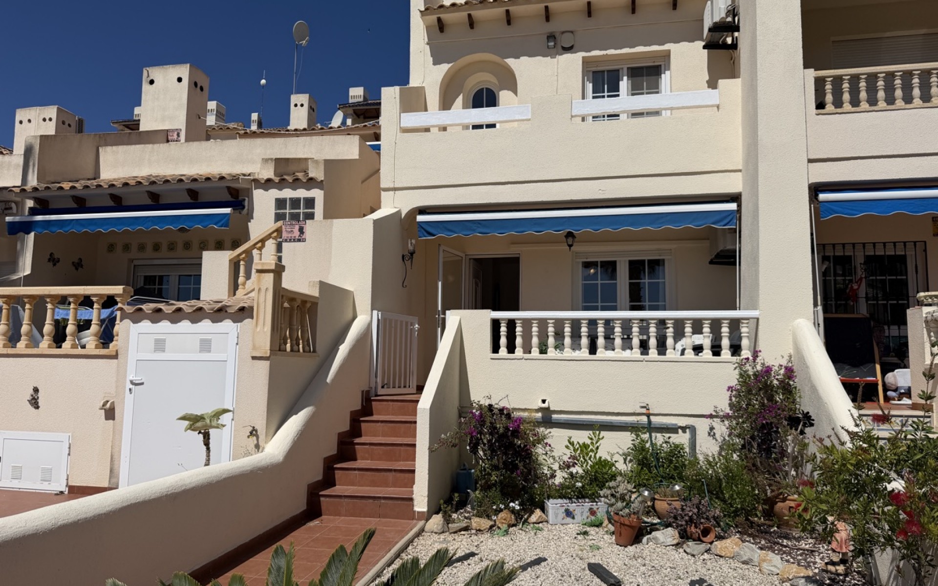 Resale - Townhouse - Las Ramblas