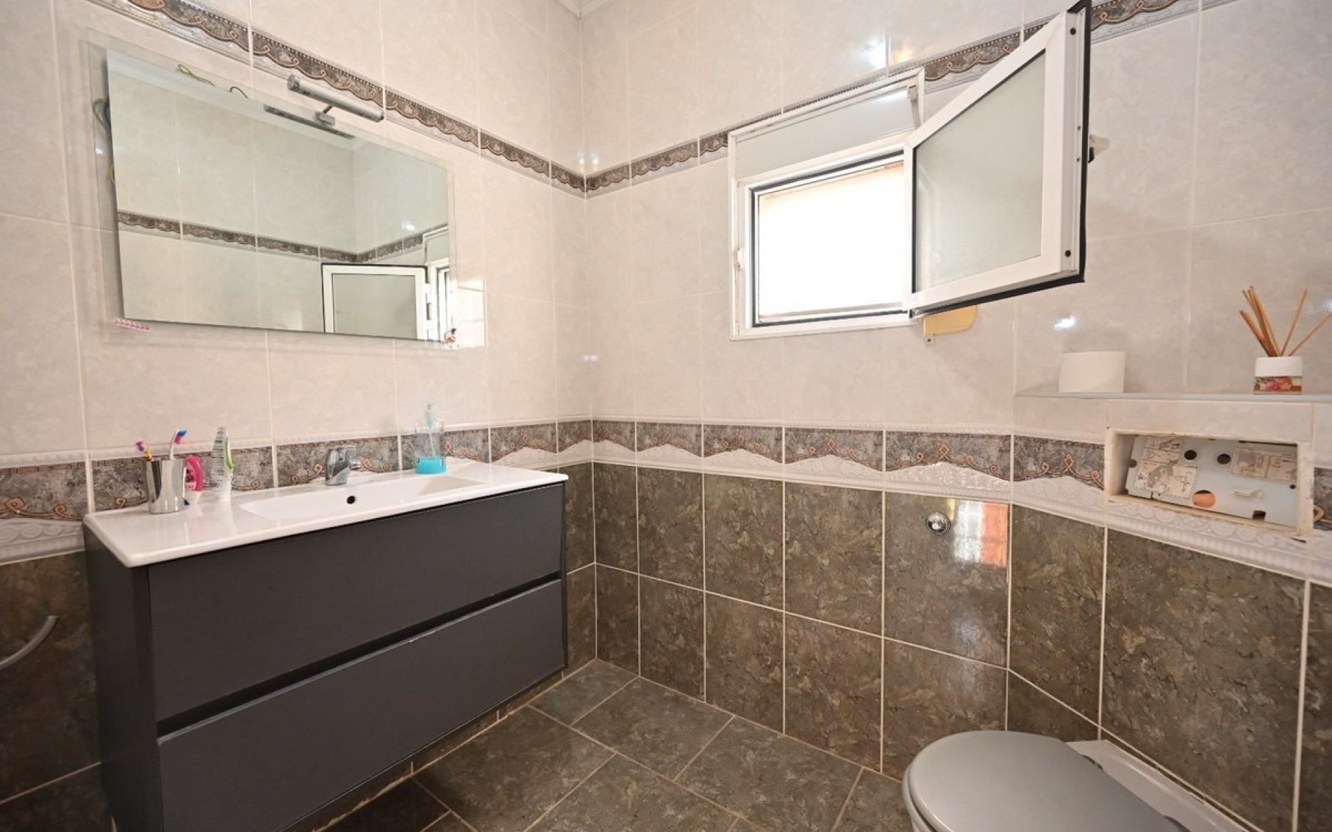 Resale - Townhouse - Los Altos