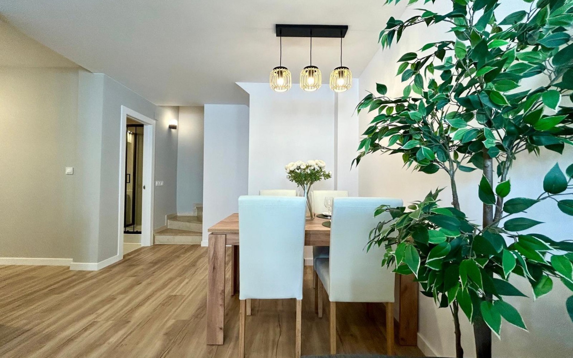 Resale - Townhouse - Los Altos