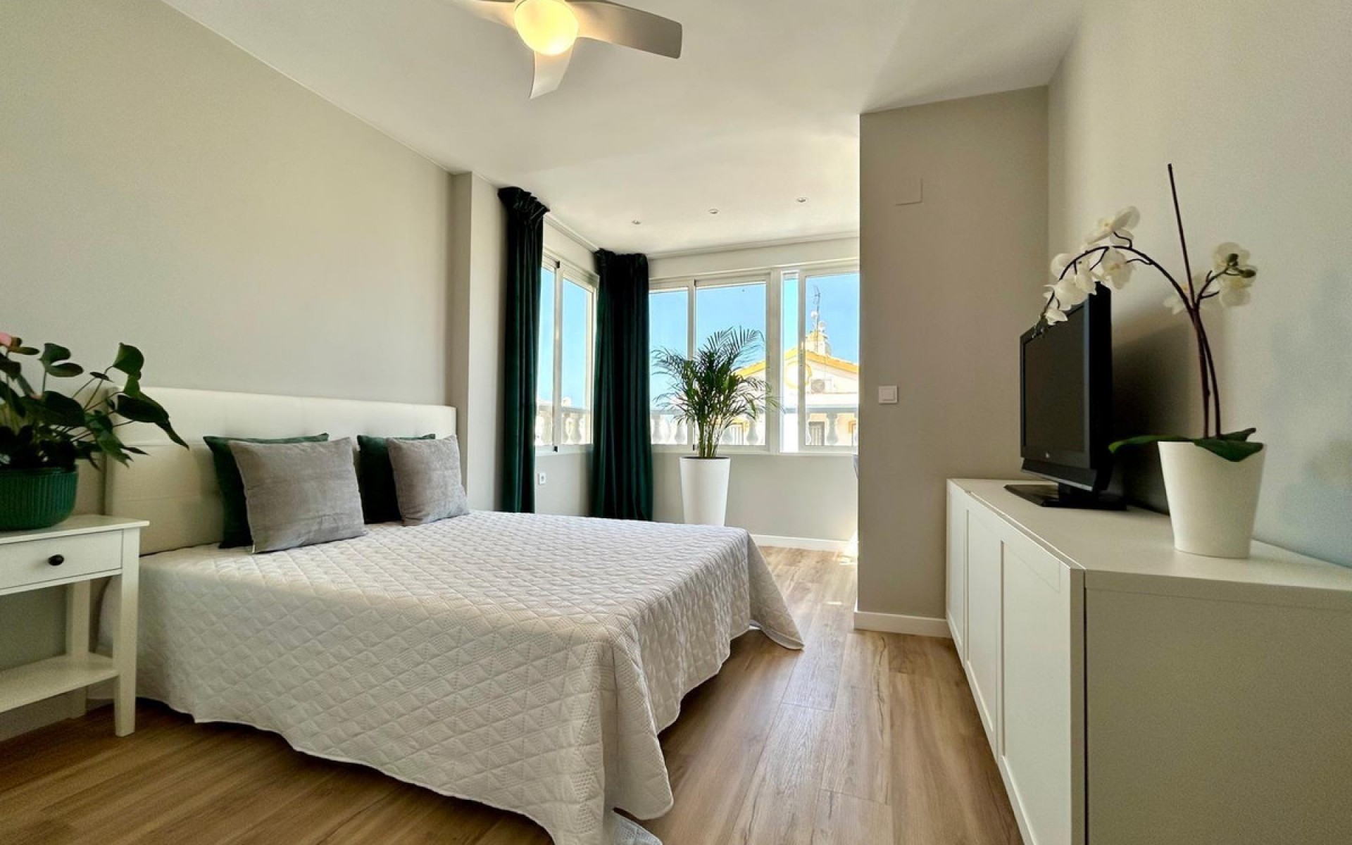 Resale - Townhouse - Los Altos