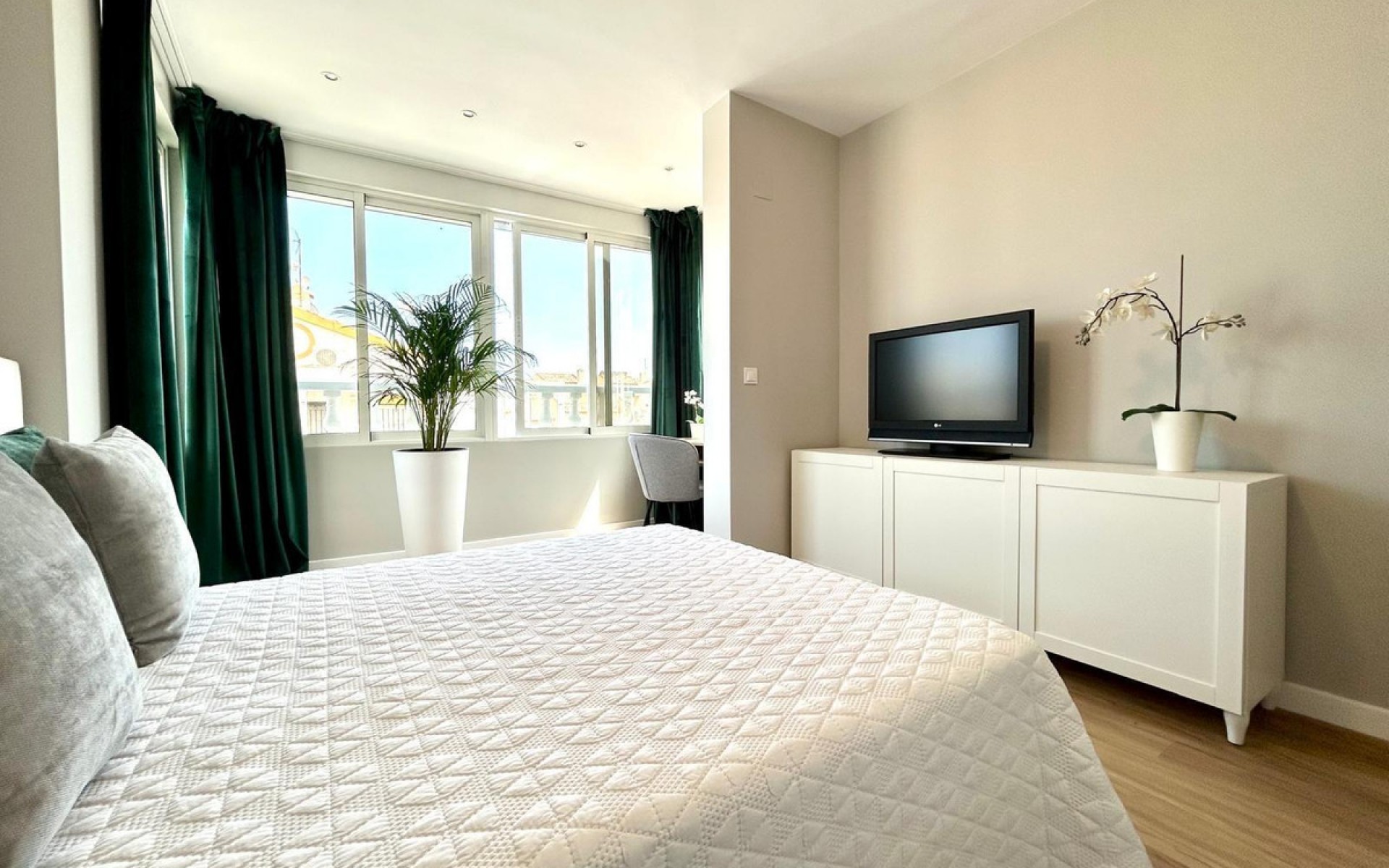 Resale - Townhouse - Los Altos