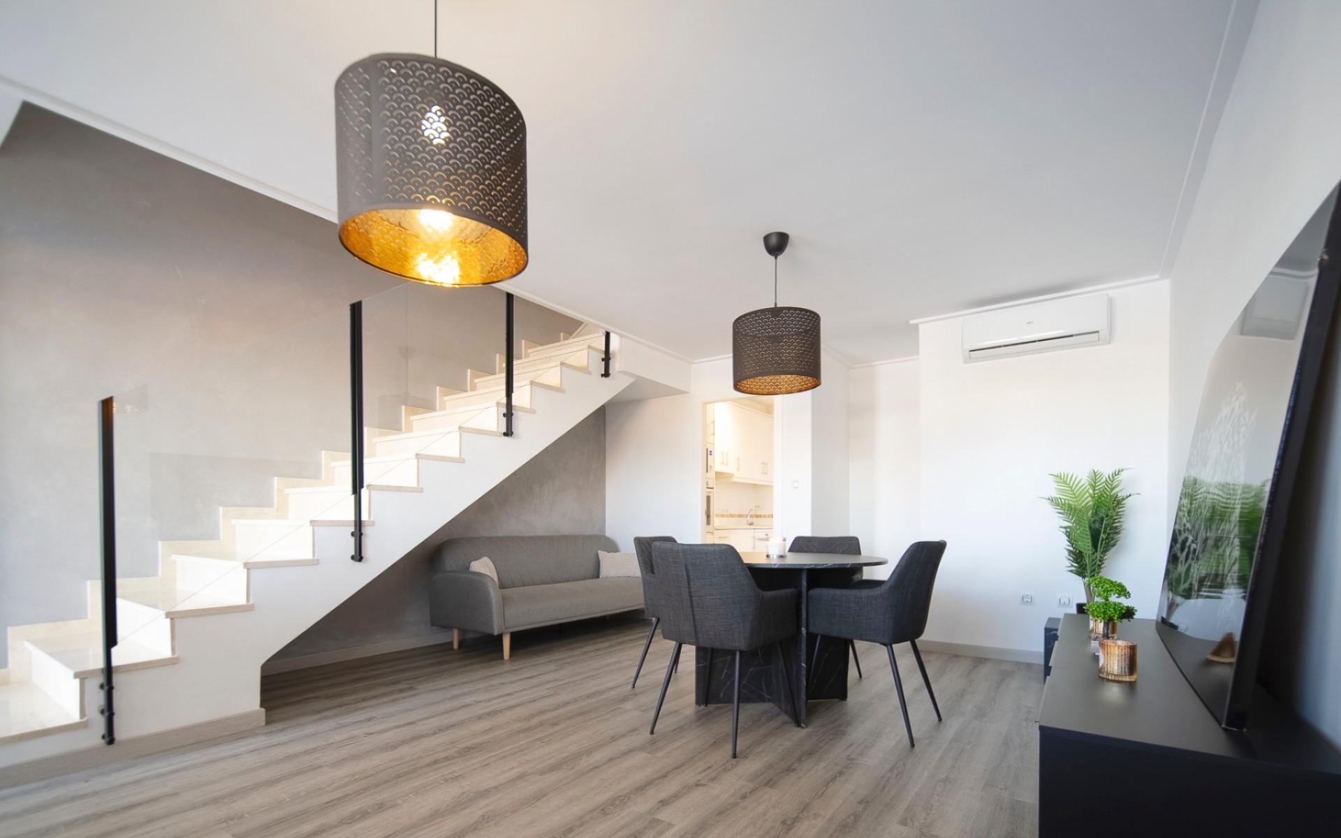 Resale - Townhouse - Los Balcones