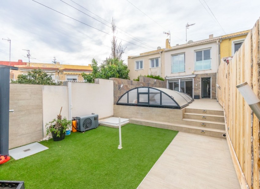 Resale - Townhouse - Los Balcones