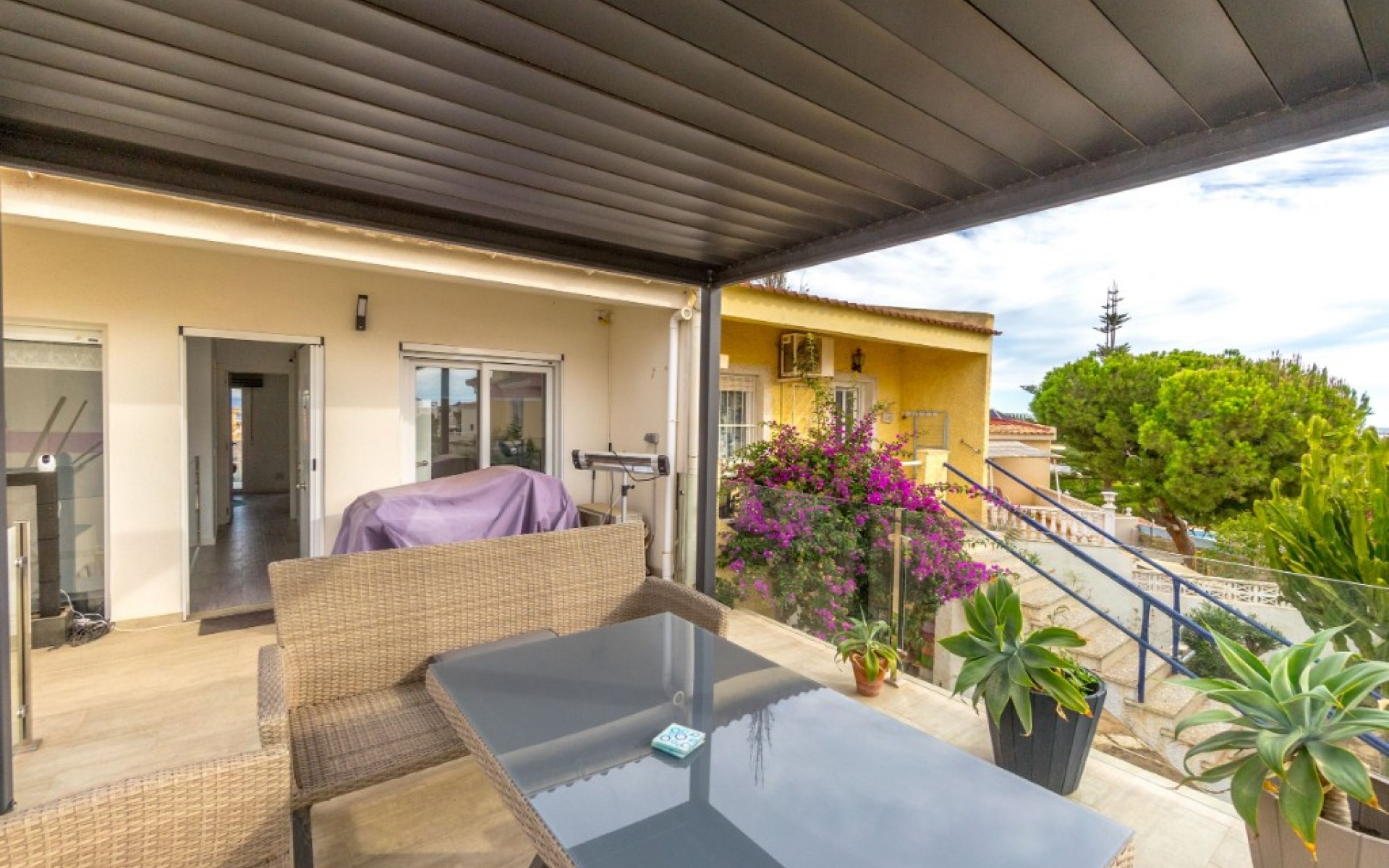 Resale - Townhouse - Los Balcones