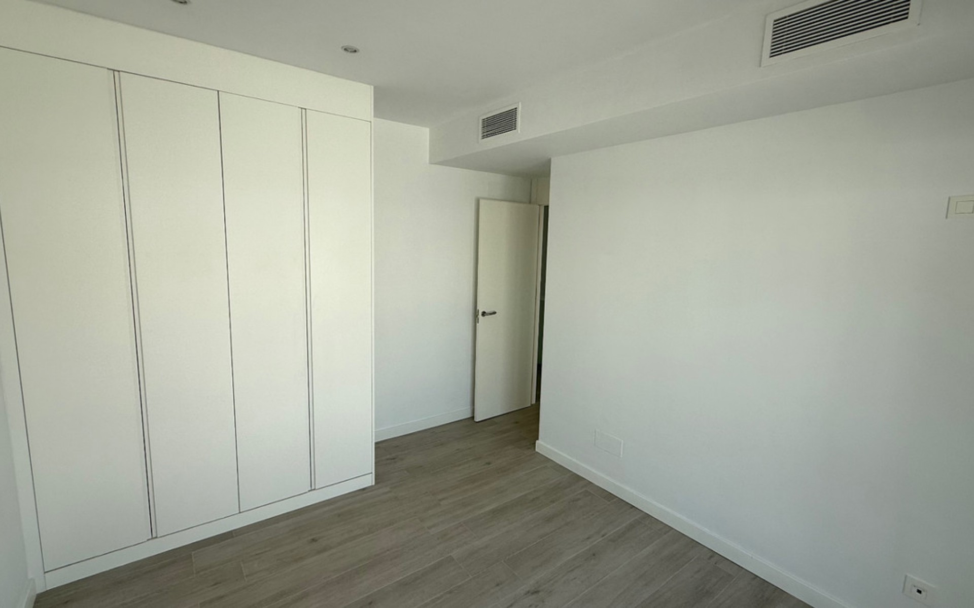 Resale - Townhouse - Los Dolses