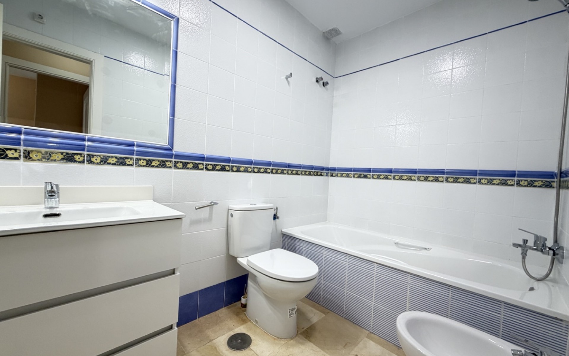 Resale - Townhouse - Los Dolses