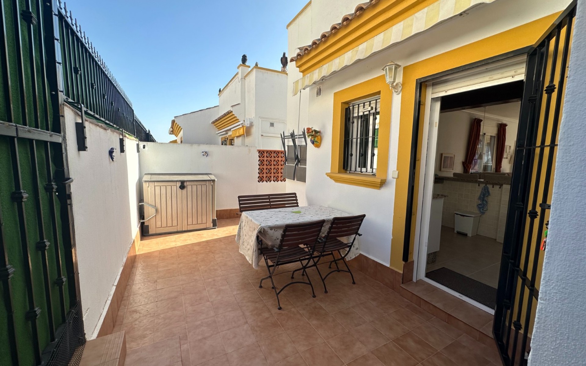 Resale - Townhouse - Los Montesinos - Entre Naranjos