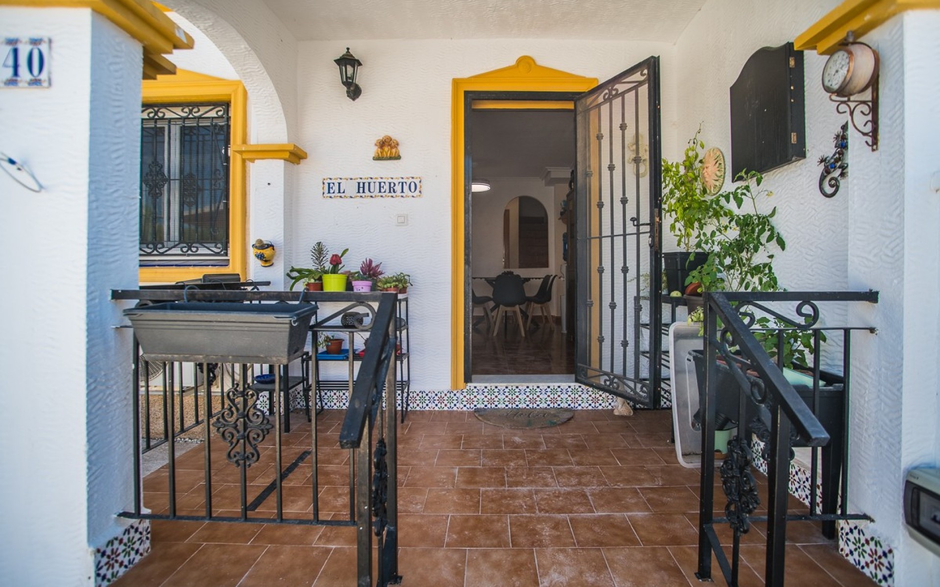 Resale - Townhouse - Los Montesinos - Entre Naranjos