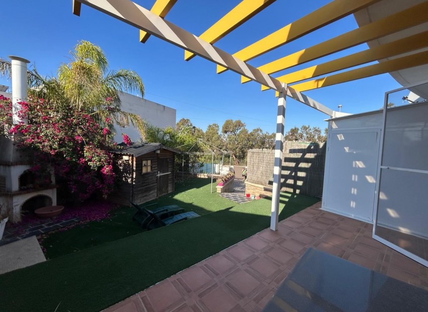 Resale - Townhouse - Mil Palmeras