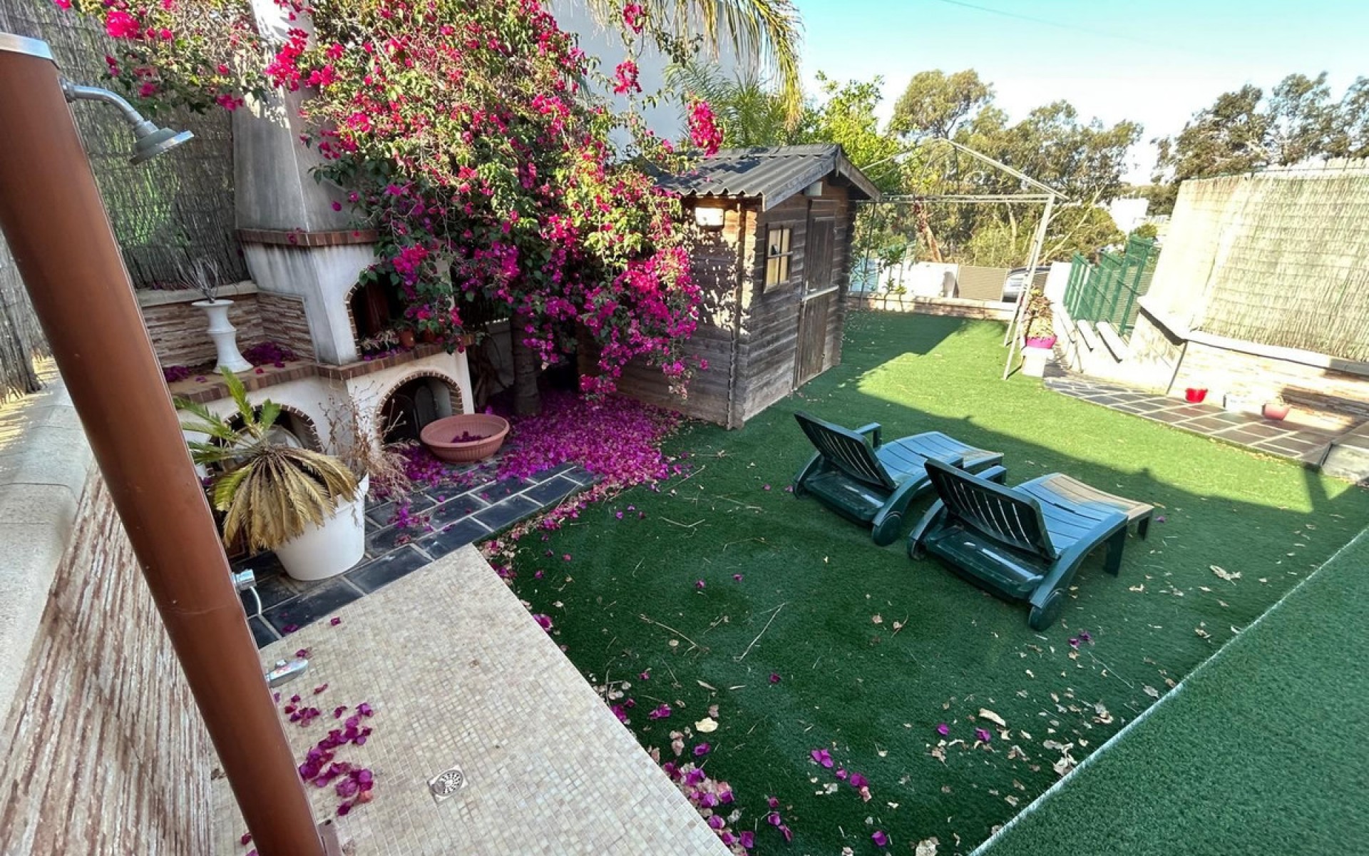 Resale - Townhouse - Mil Palmeras