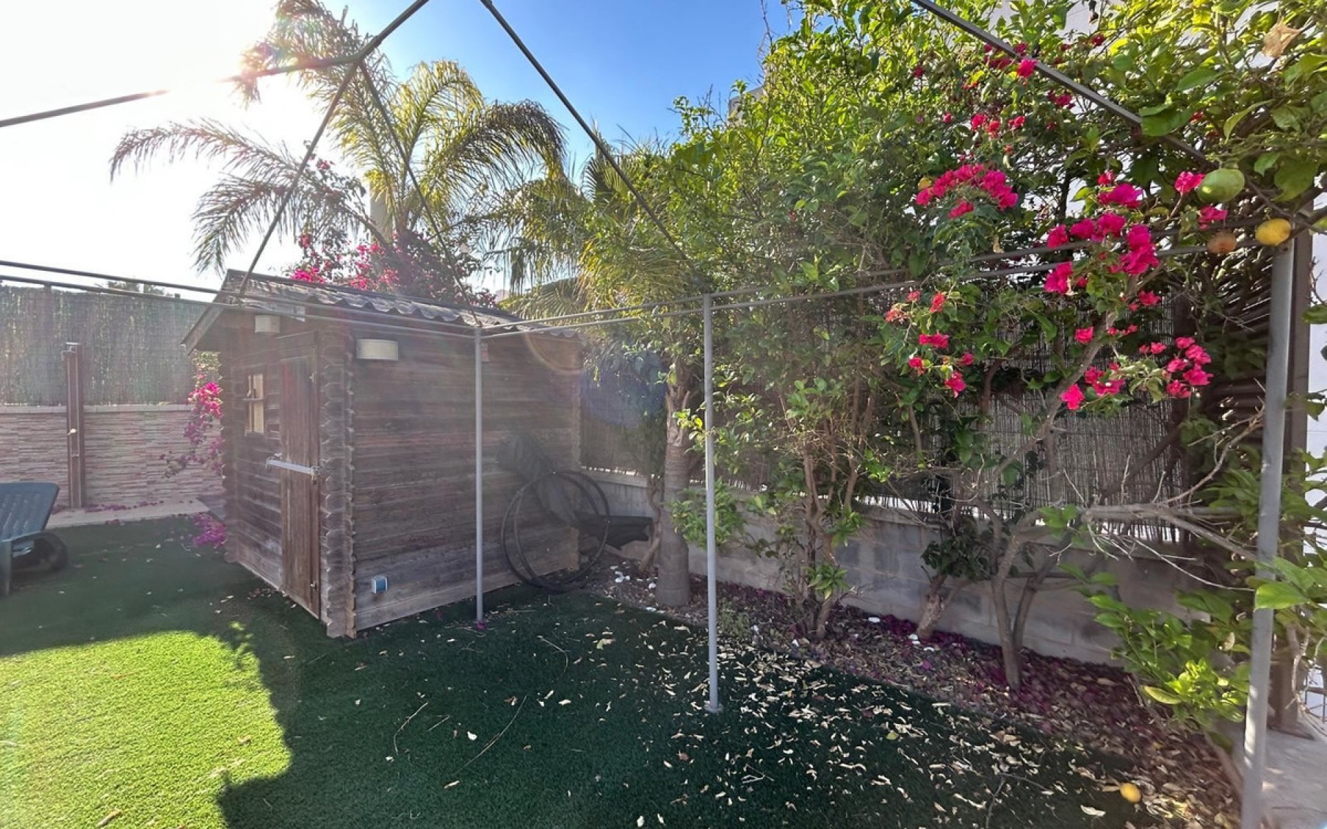 Resale - Townhouse - Mil Palmeras