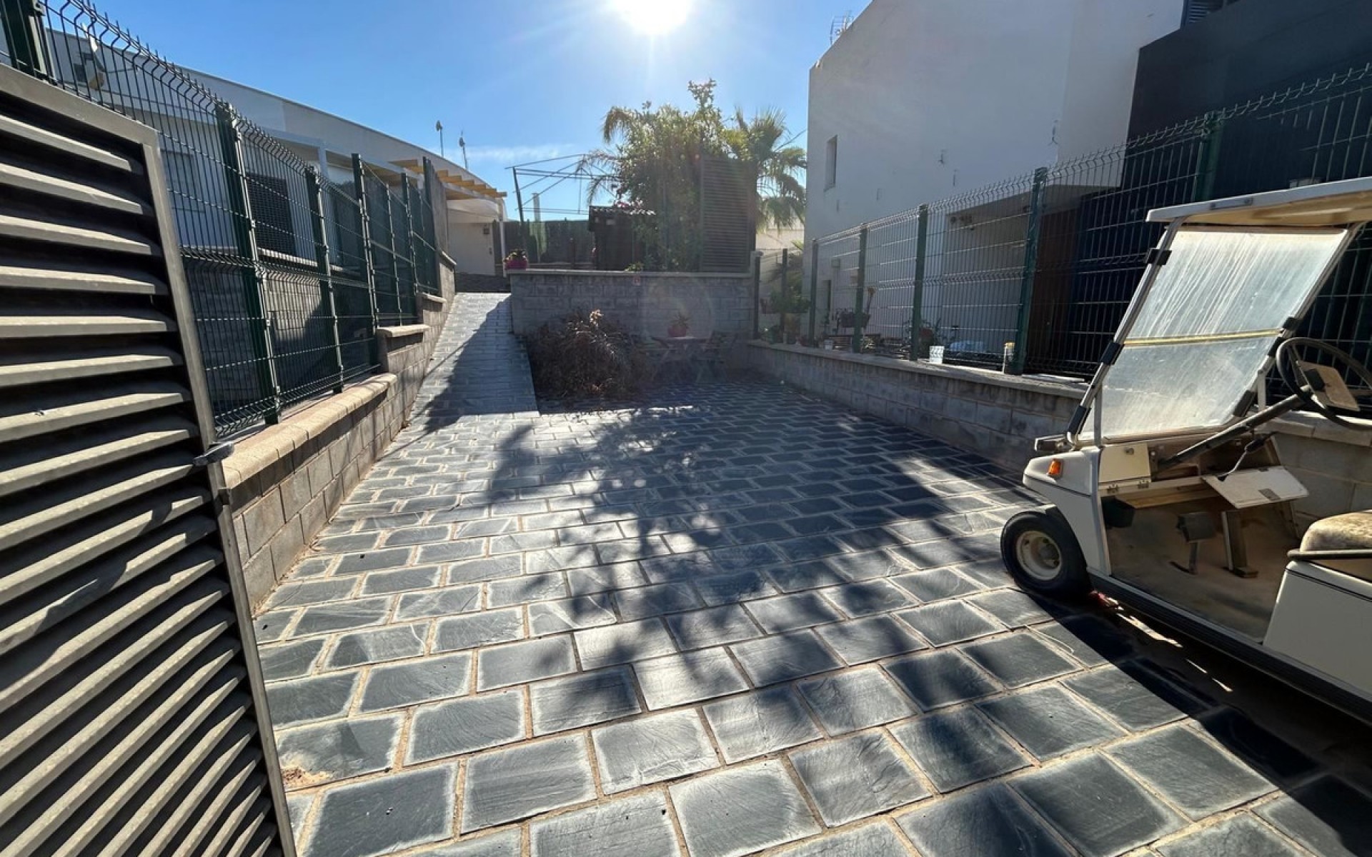 Resale - Townhouse - Mil Palmeras