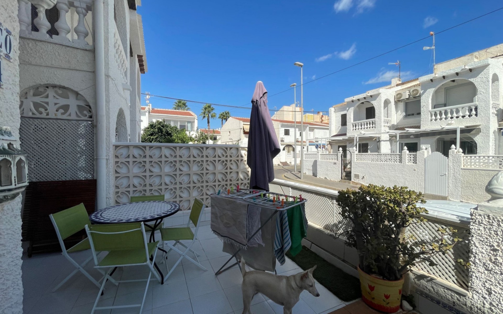 Resale - Townhouse - Mil Palmeras