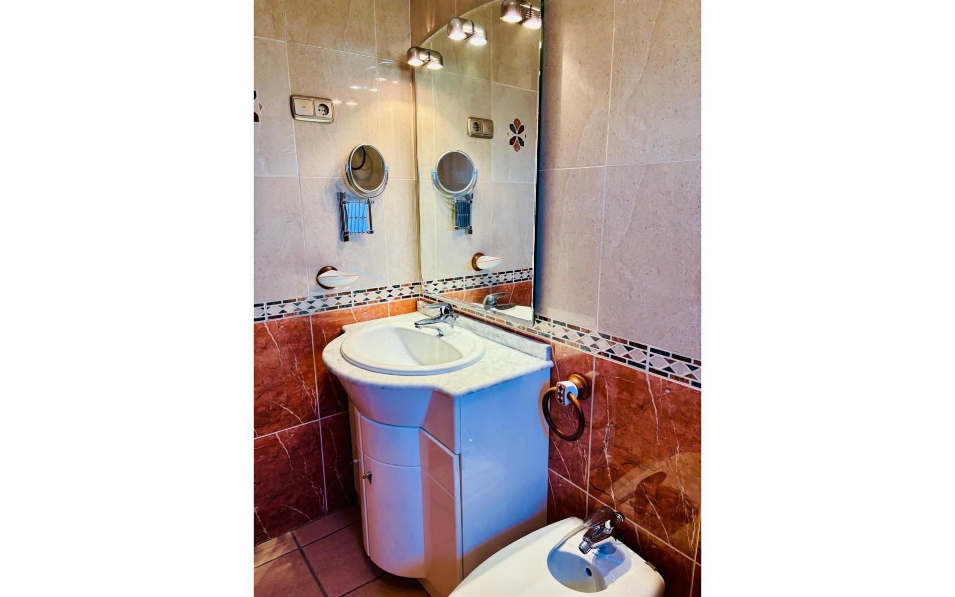 Resale - Townhouse - Mil Palmeras