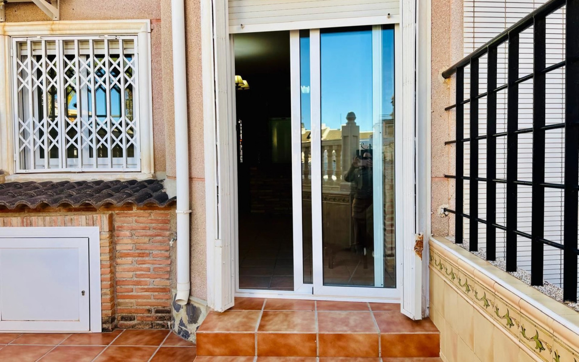 Resale - Townhouse - Mil Palmeras