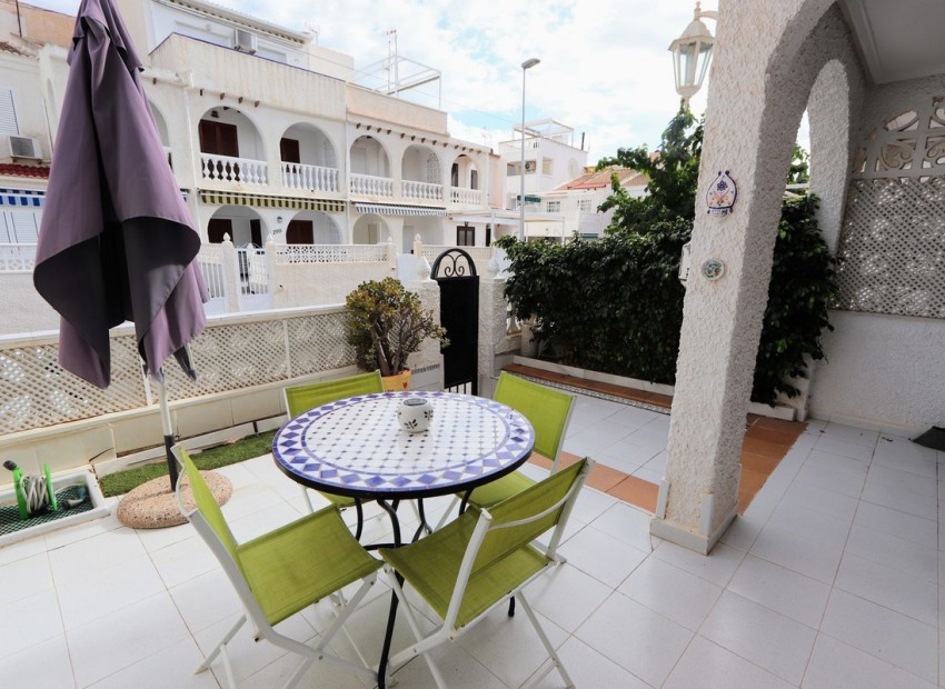 Resale - Townhouse - Mil Palmeras