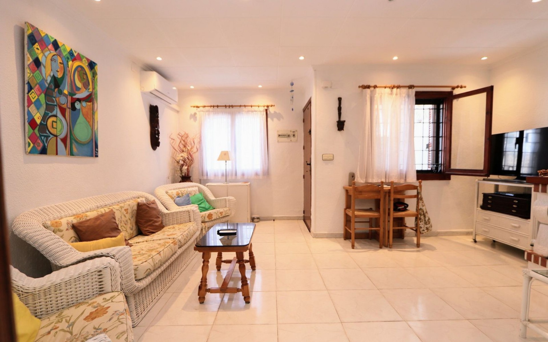 Resale - Townhouse - Mil Palmeras