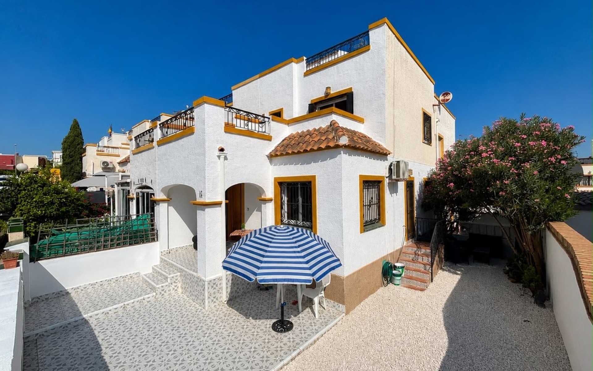 Resale - Townhouse - Orihuela - Los Altos