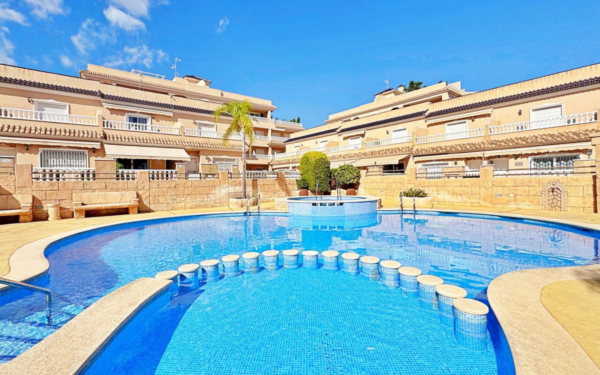 Resale - Townhouse - Orihuela - Villamartin