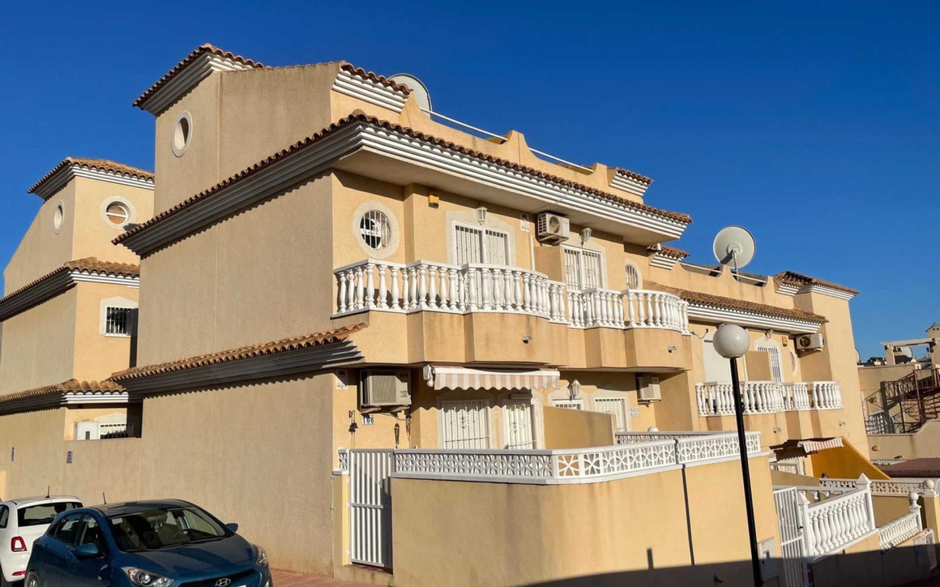 Resale - Townhouse - Orihuela - Villamartin