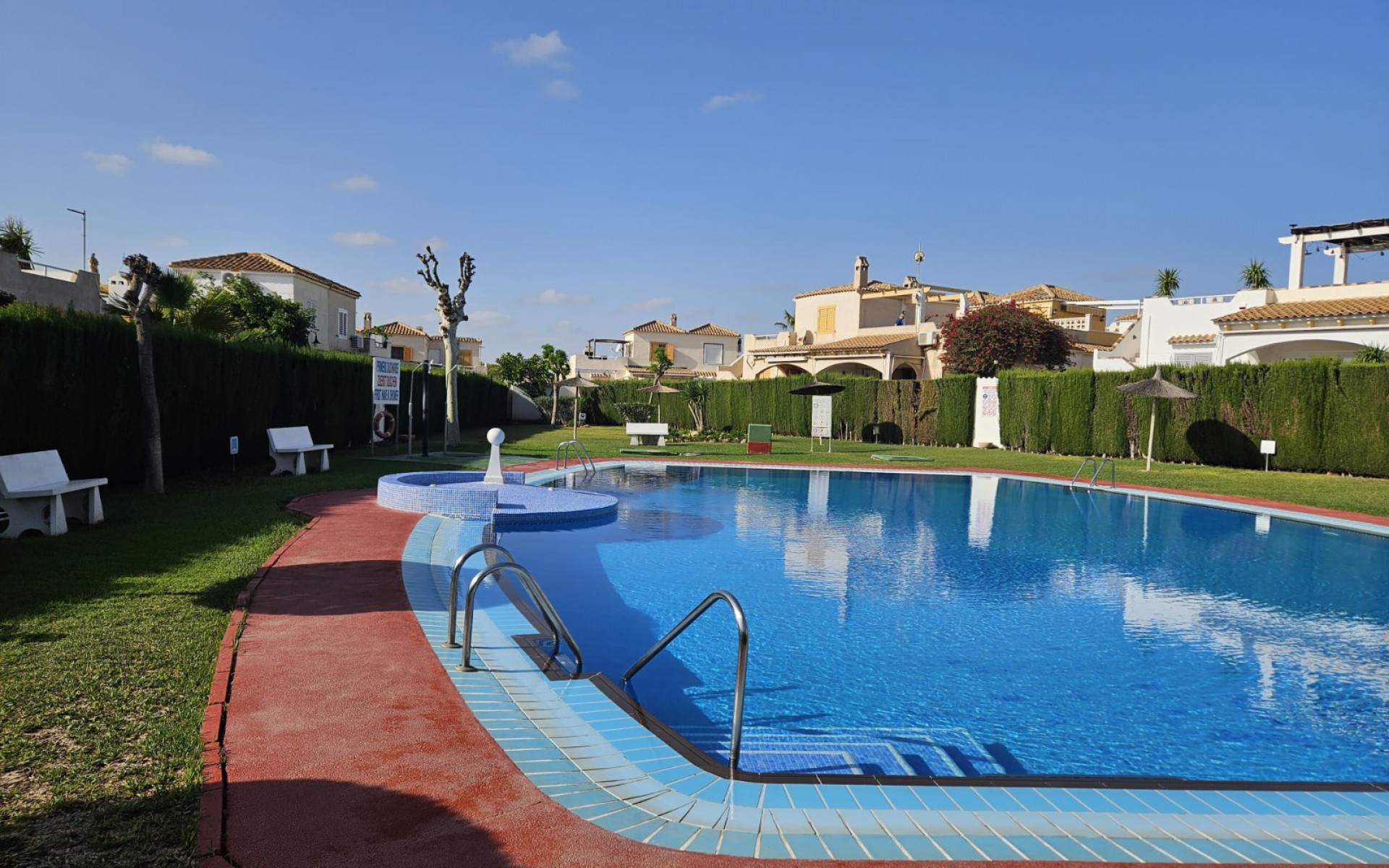 Resale - Townhouse - Playa Flamenca - Serena