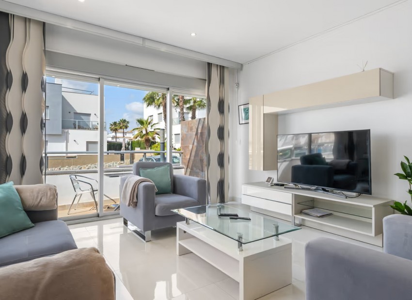 Resale - Townhouse - Punta Prima - Marina Med