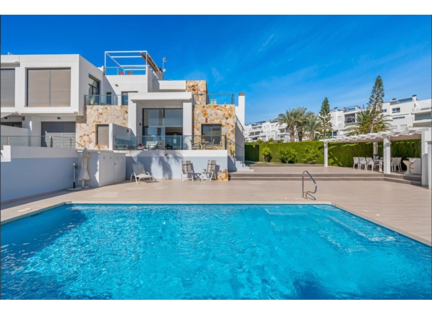 Resale - Townhouse - Punta Prima