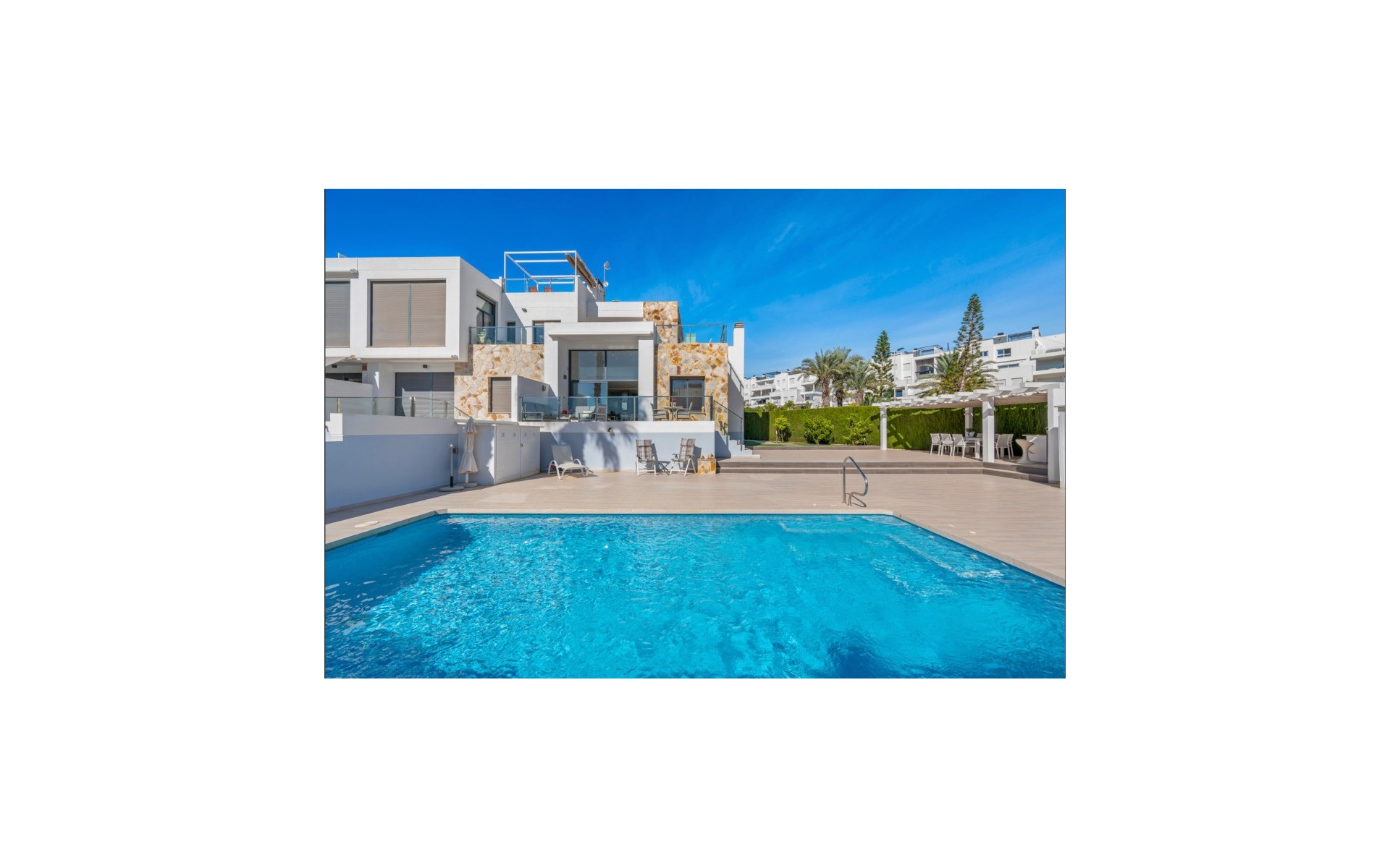 Resale - Townhouse - Punta Prima