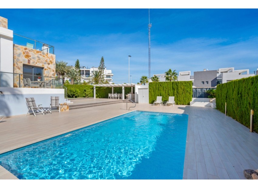 Resale - Townhouse - Punta Prima