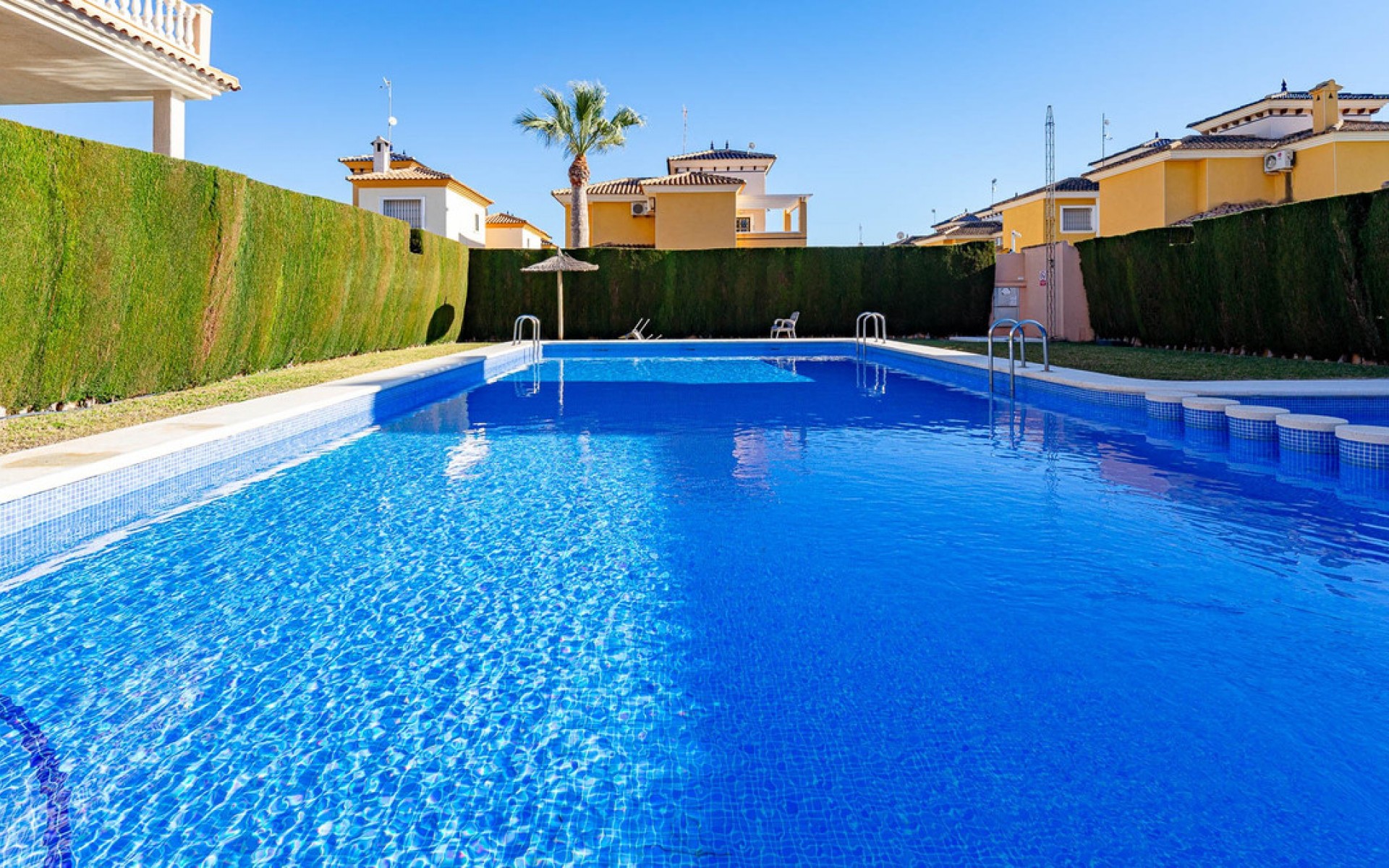 Resale - Townhouse - Punta Prima