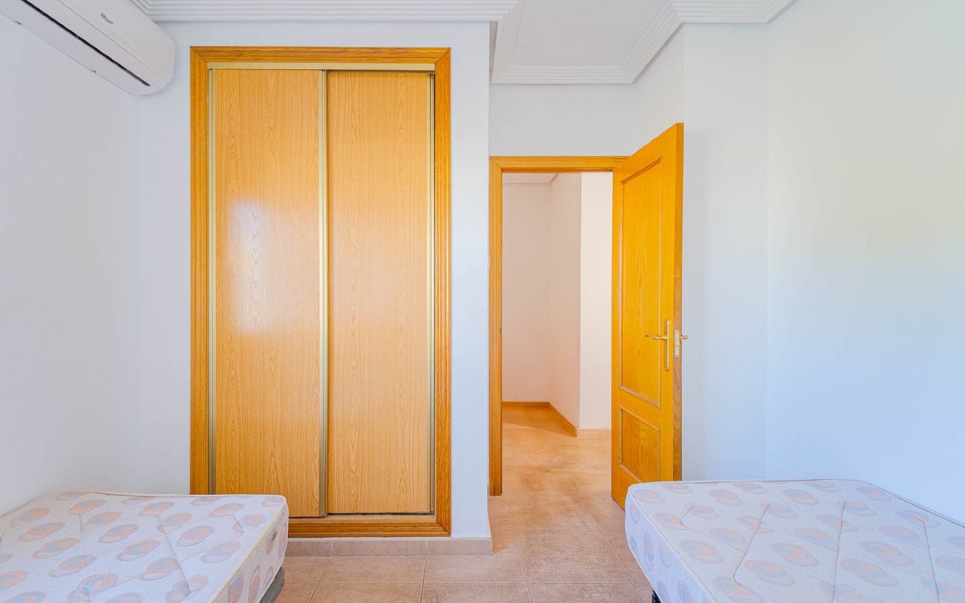 Resale - Townhouse - Punta Prima