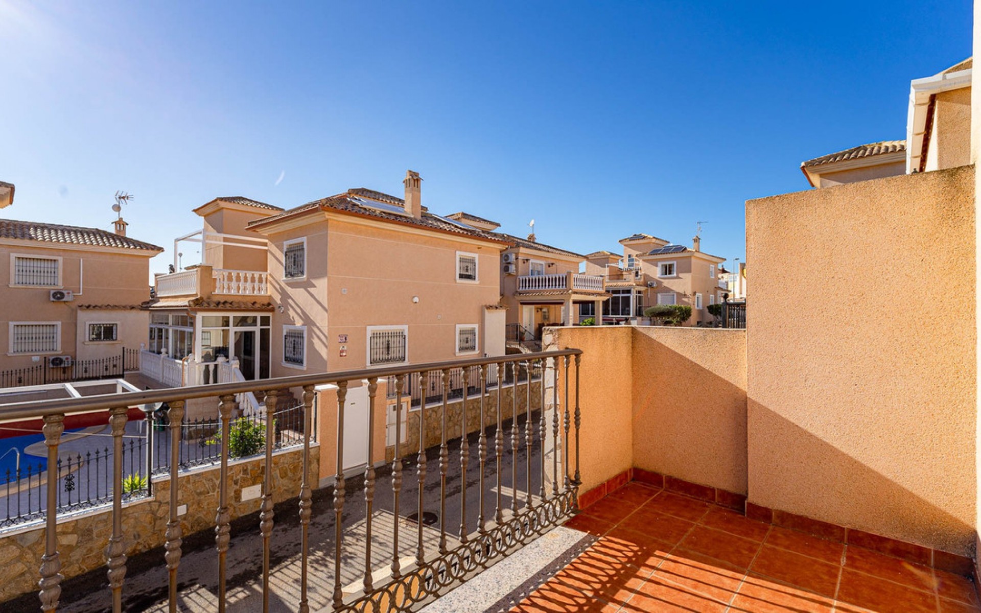 Resale - Townhouse - Punta Prima