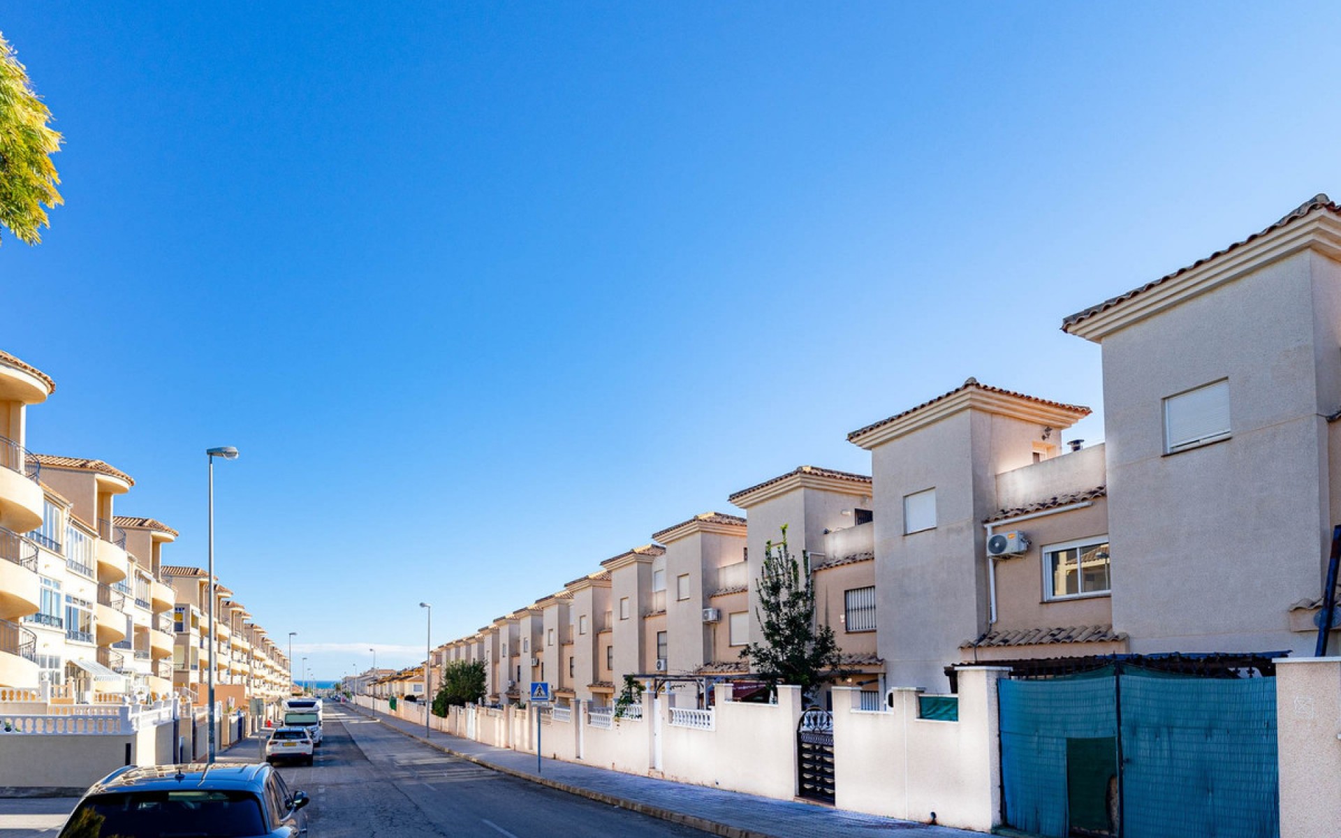 Resale - Townhouse - Punta Prima