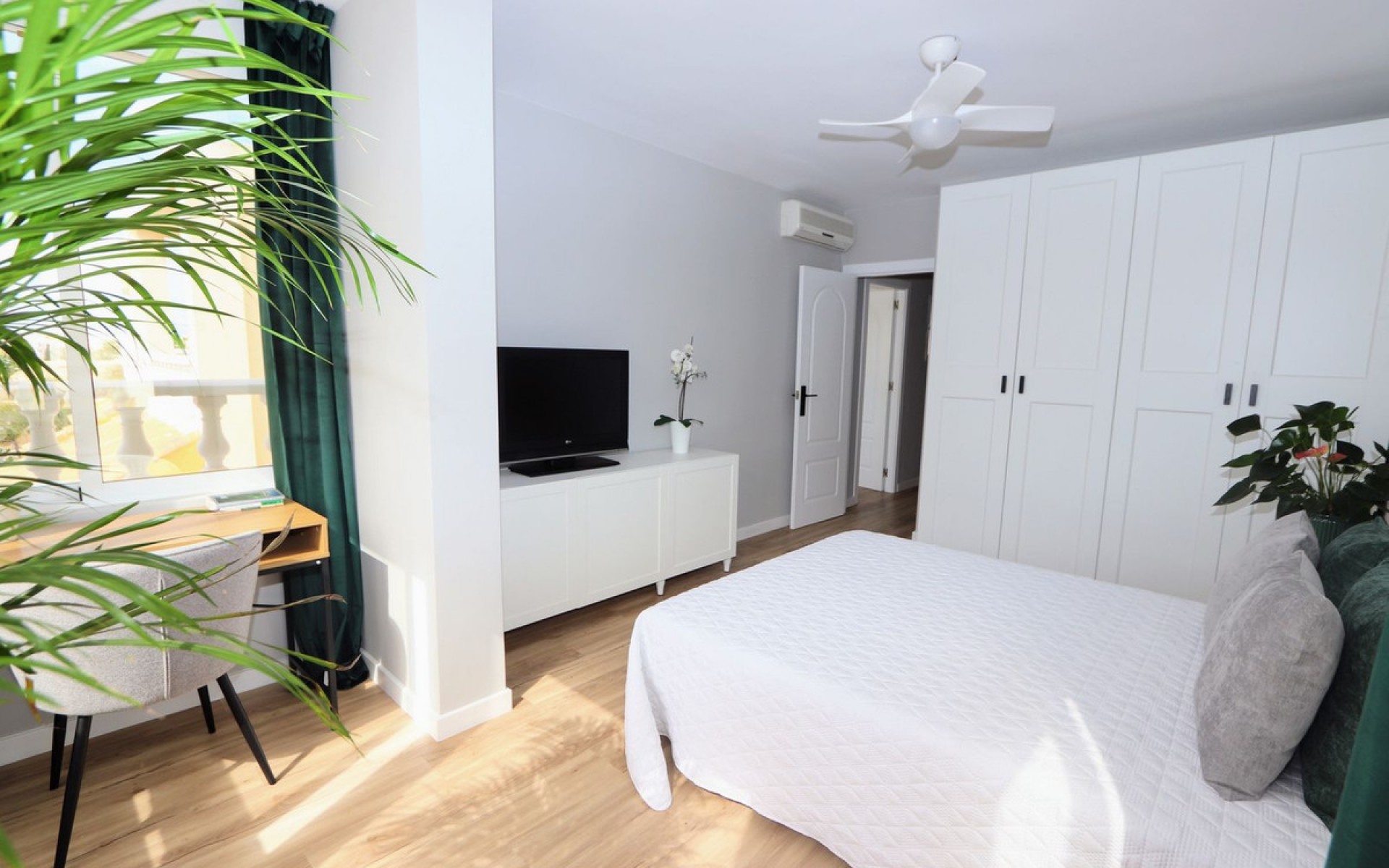 Resale - Townhouse - Punta Prima