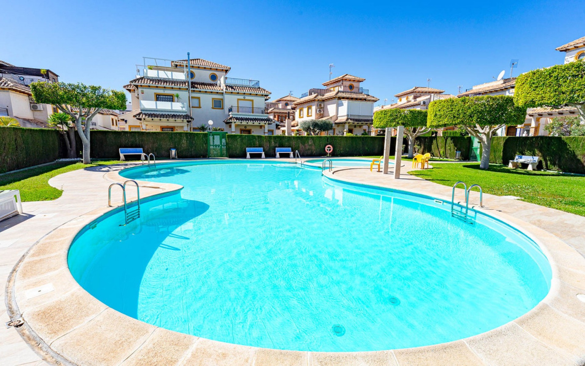 Resale - Townhouse - Punta Prima