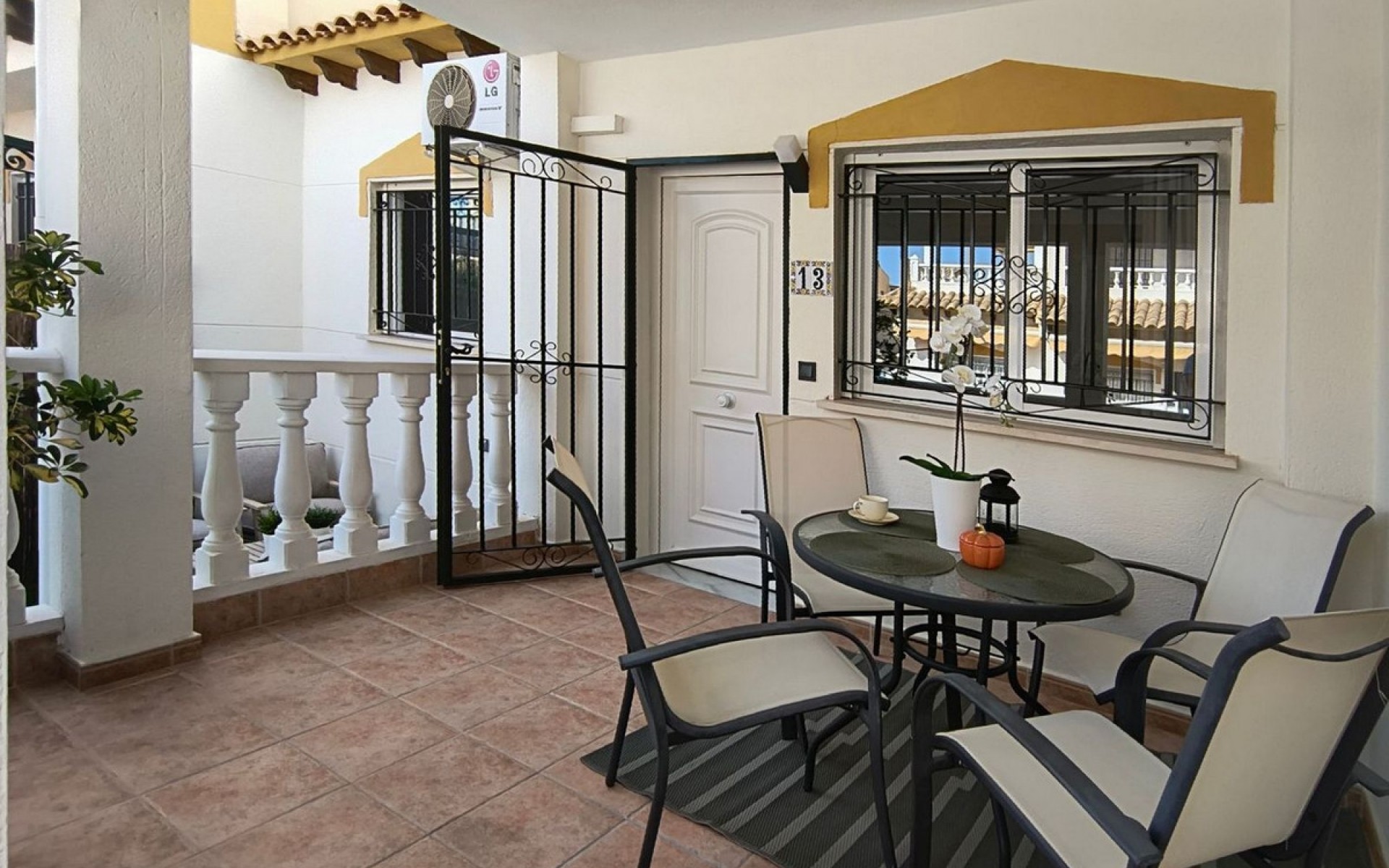 Resale - Townhouse - Punta Prima