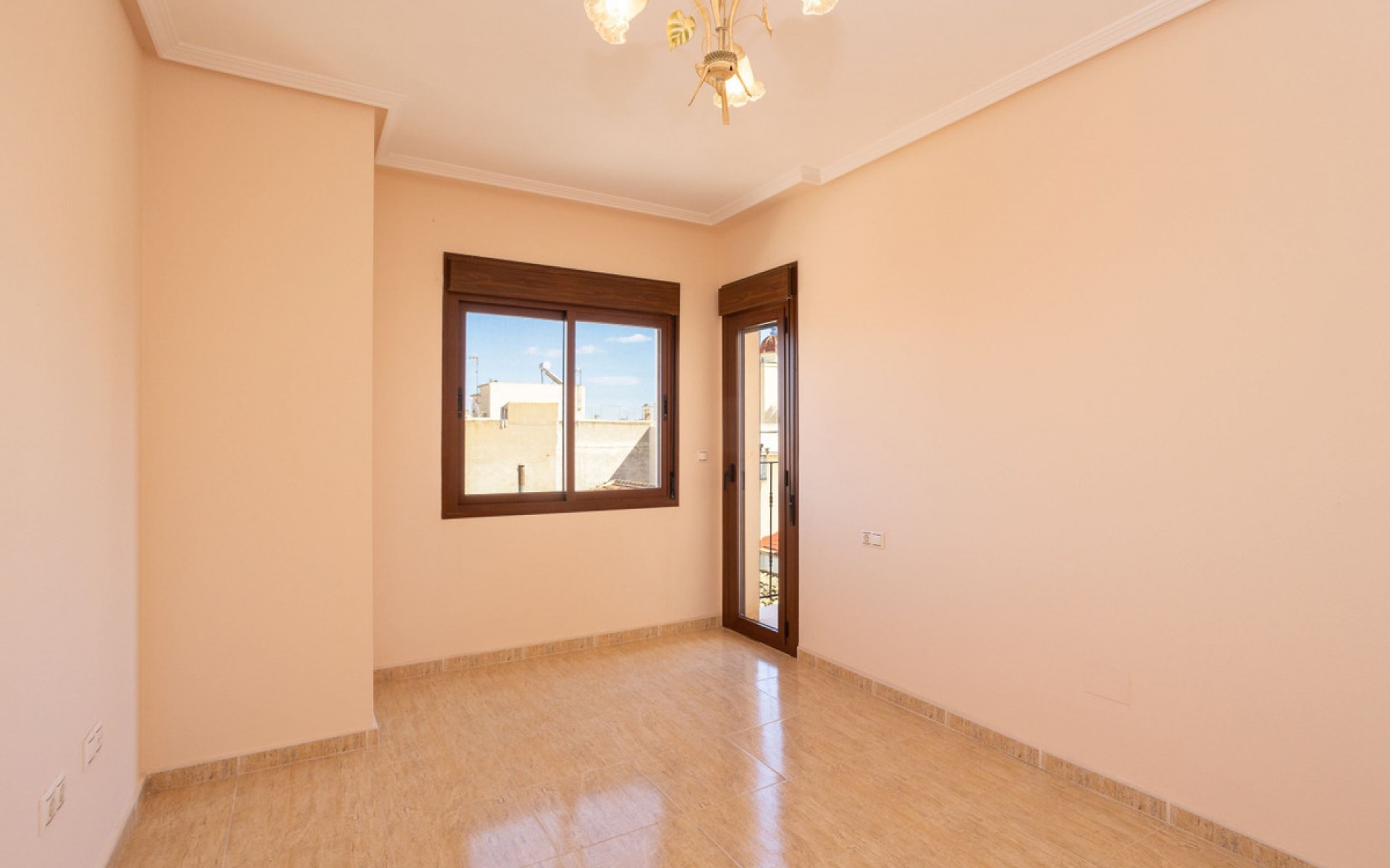Resale - Townhouse - San Miguel De Salinas - San Miguel de Salinas Centro