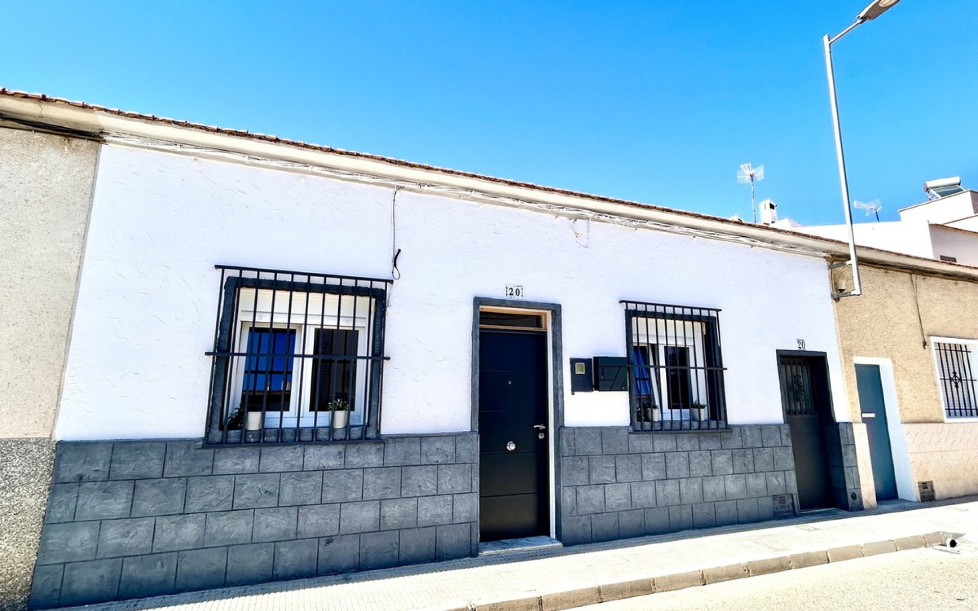 Resale - Townhouse - San Miguel De Salinas - San Miguel de Salinas Centro
