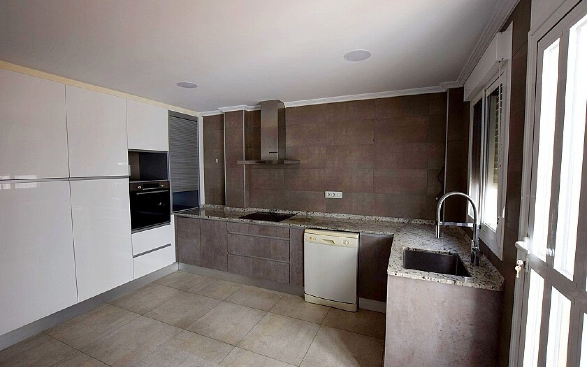 Resale - Townhouse - San Miguel De Salinas - San Miguel de Salinas Centro