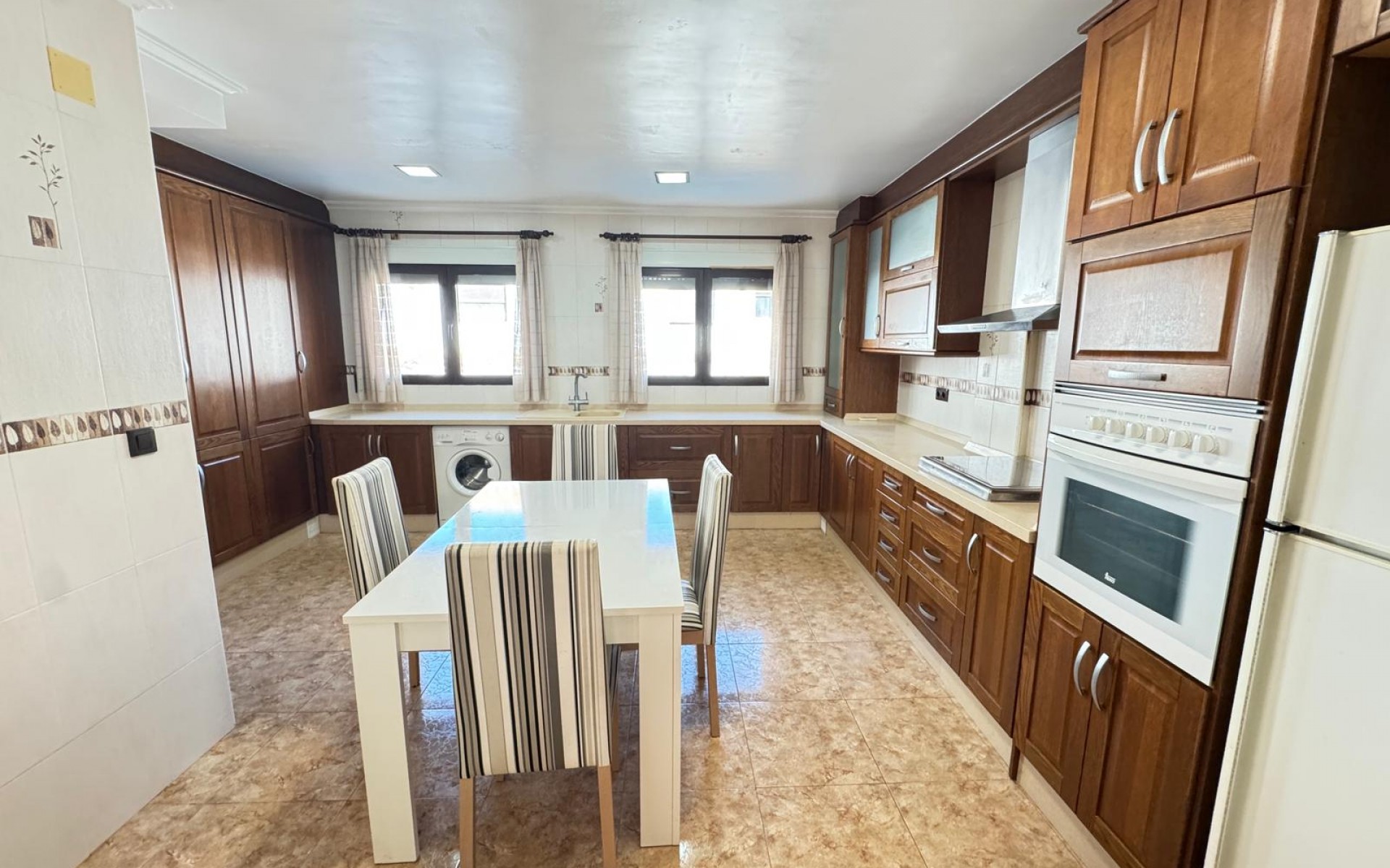 Resale - Townhouse - San Miguel De Salinas - San Miguel de Salinas