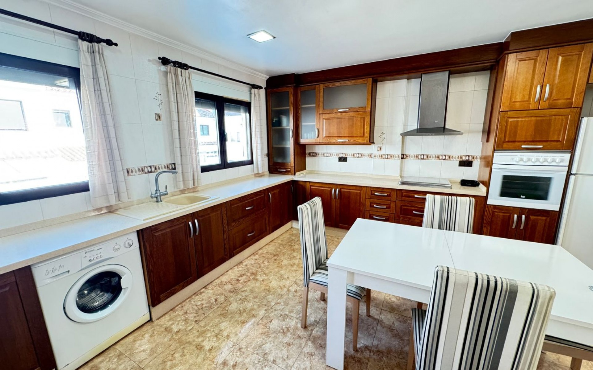 Resale - Townhouse - San Miguel De Salinas - San Miguel de Salinas