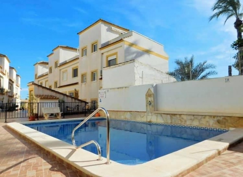 Resale - Townhouse - Torremendo