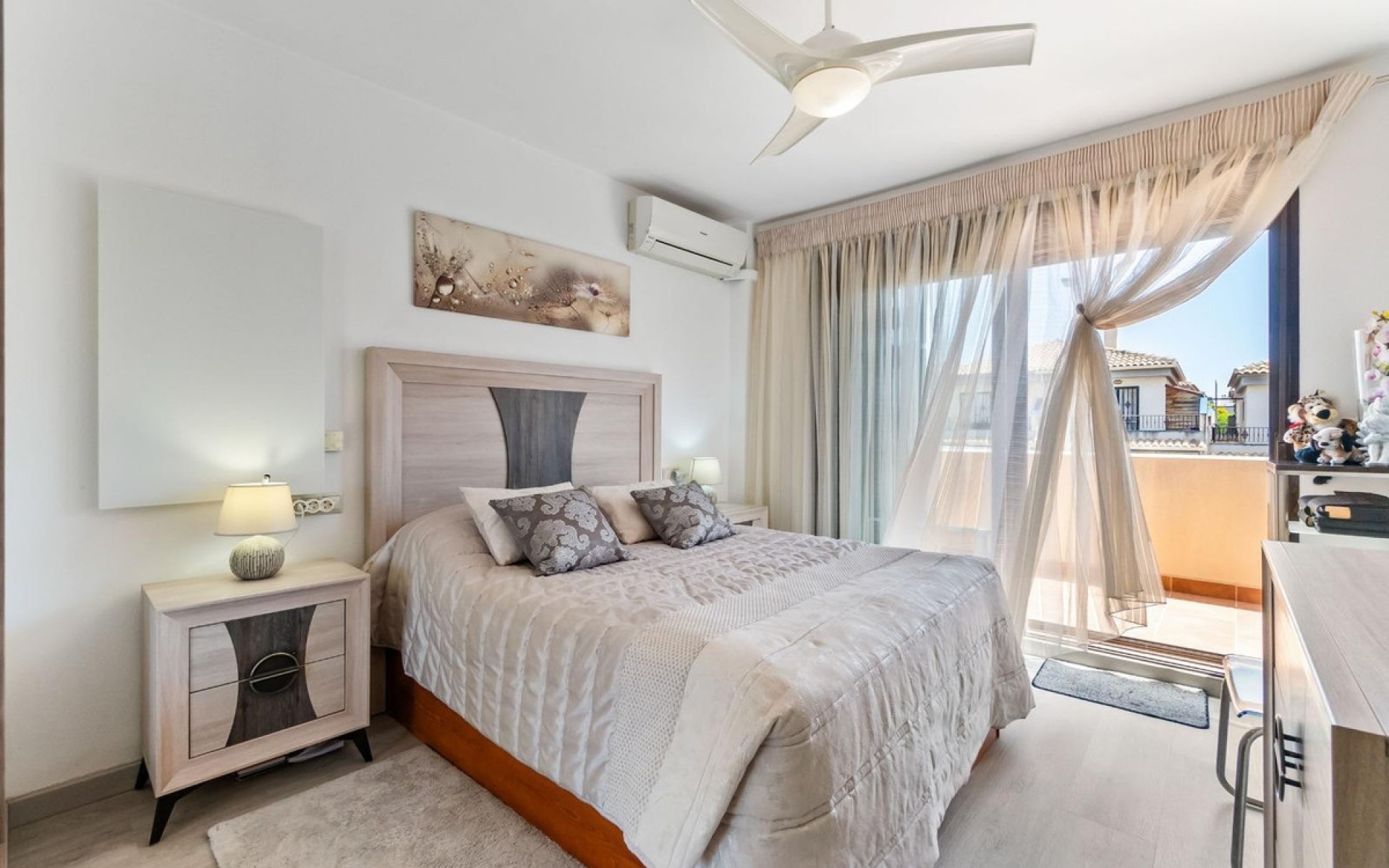 Resale - Townhouse - Torrevieja - Aguas Nuevas