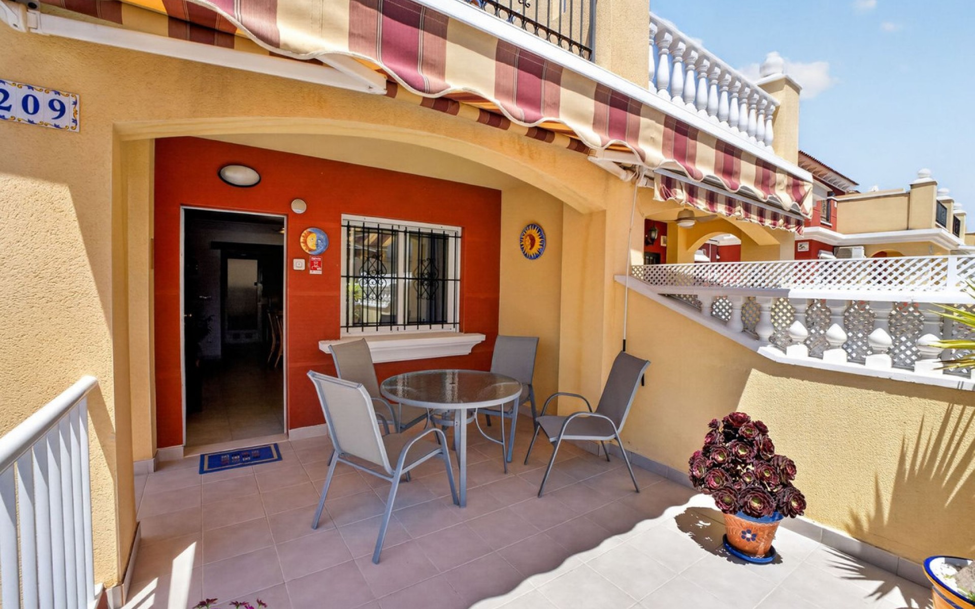 Resale - Townhouse - Torrevieja - Aguas Nuevas