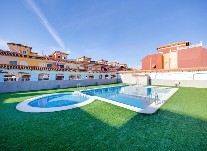 Resale - Townhouse - Torrevieja - Torrevieja Centro