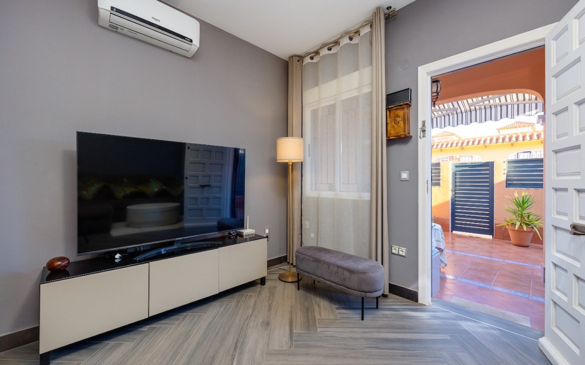 Resale - Townhouse - Torrevieja - Torrevieja Centro